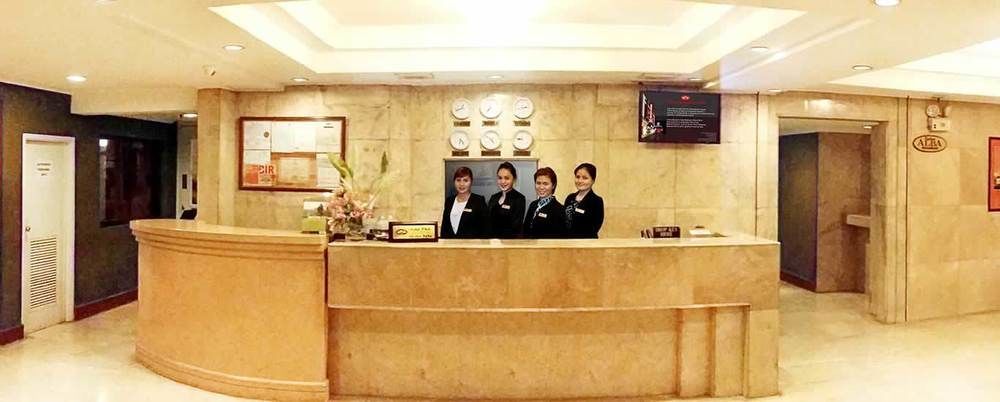 Cherry Blossoms Hotel Manilla Buitenkant foto