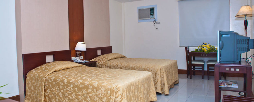 Cherry Blossoms Hotel Manilla Buitenkant foto