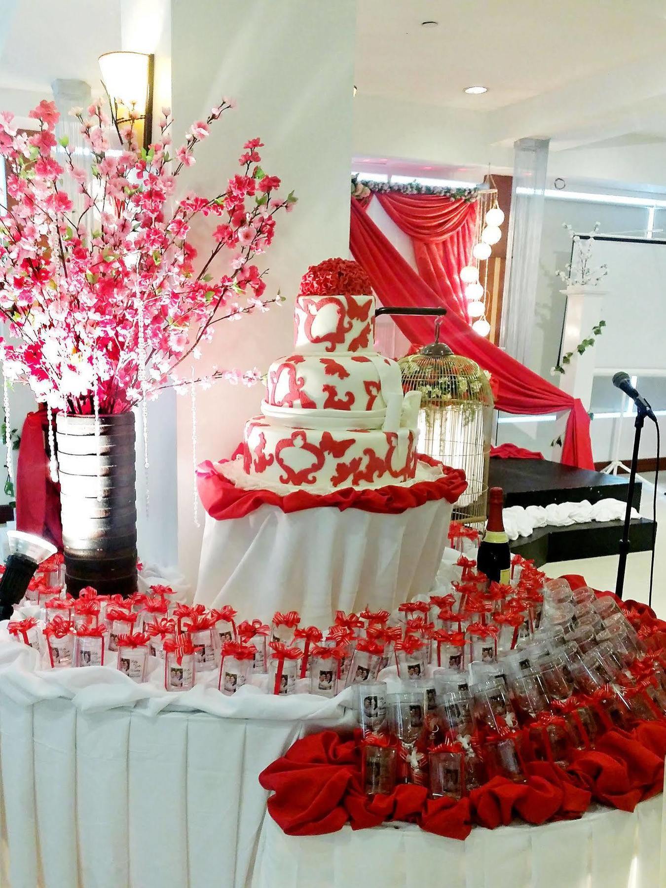 Cherry Blossoms Hotel Manilla Buitenkant foto